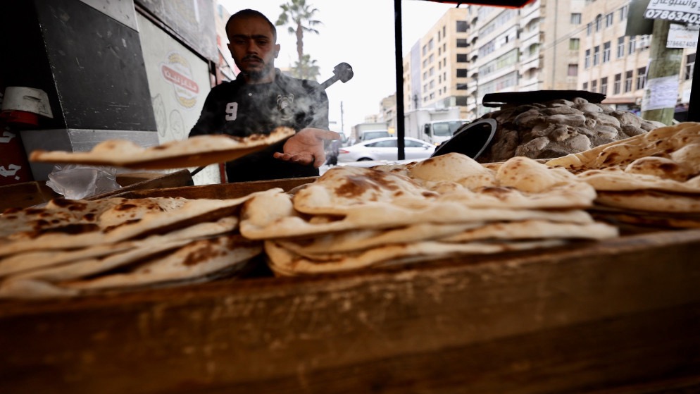 رفع سعر بيع طن الطحين الموحد لشهر كانون الثاني بمقدار 4.8 دنانير