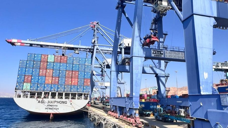 شركة ميناء حاويات العقبة تعزز ثقلها الإقليمي بإنجازات قياسية في 2025