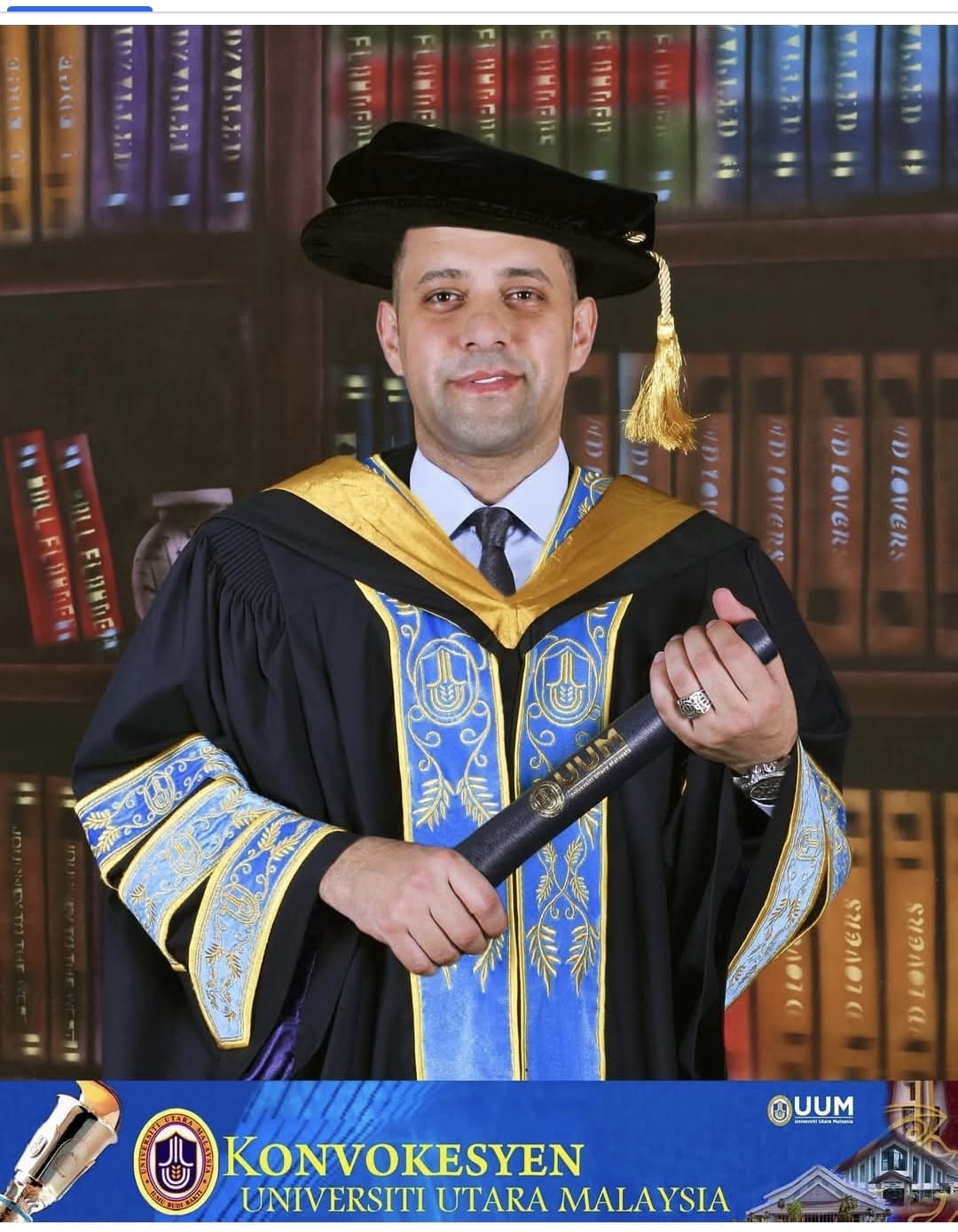 معاذ جرادات يحصل على الدكتوراة في فلسفة الفن وعلم الجمال