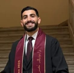 الدكتور عبدالله محمد محسن.. الف مبروك التخرج