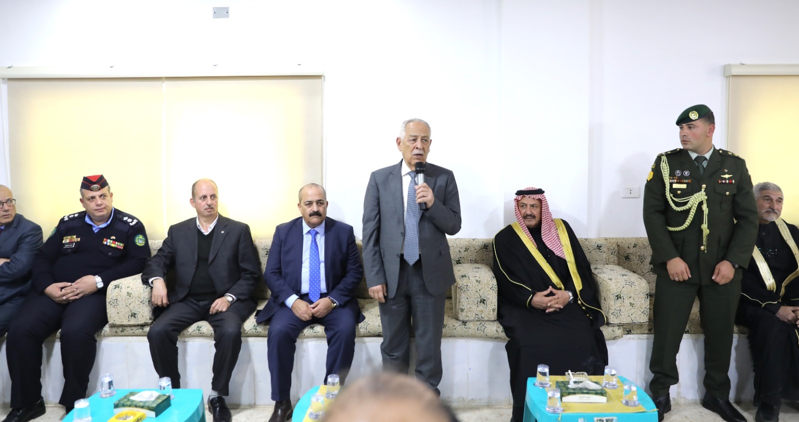 مندوبا عن الملك وولي العهد...العيسوي يعزي عشيرة القرعان