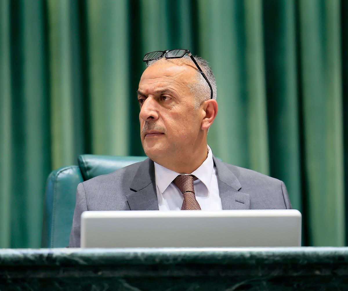 النائب محمد بني ملحم يجري عملية جراحية