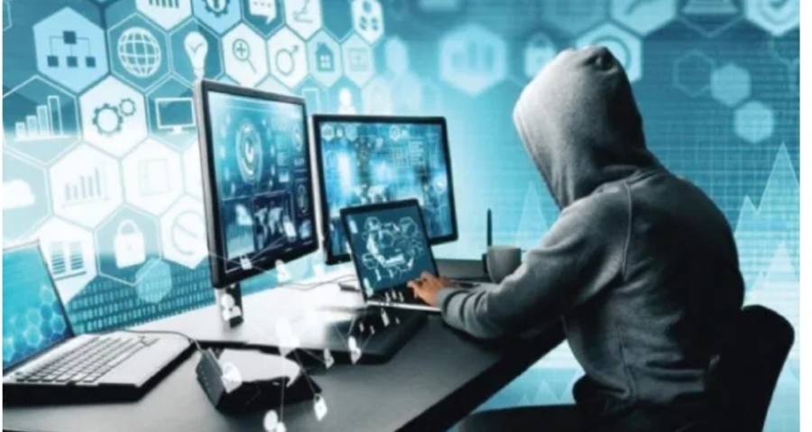 عاجل وحدة مكافحة الجرائم الإلكترونية تُحذّر من شراء الذهب عبر صفحات مواقع التواصل الاجتماعي