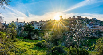 أجواء مشمسة وباردة نسبيا اليوم وانخفاض الحرارة غدا