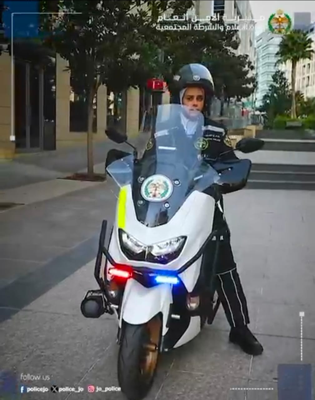 دراجات مرورية من مرتبات الشرطة النسائية في البوليفارد (فيديو)