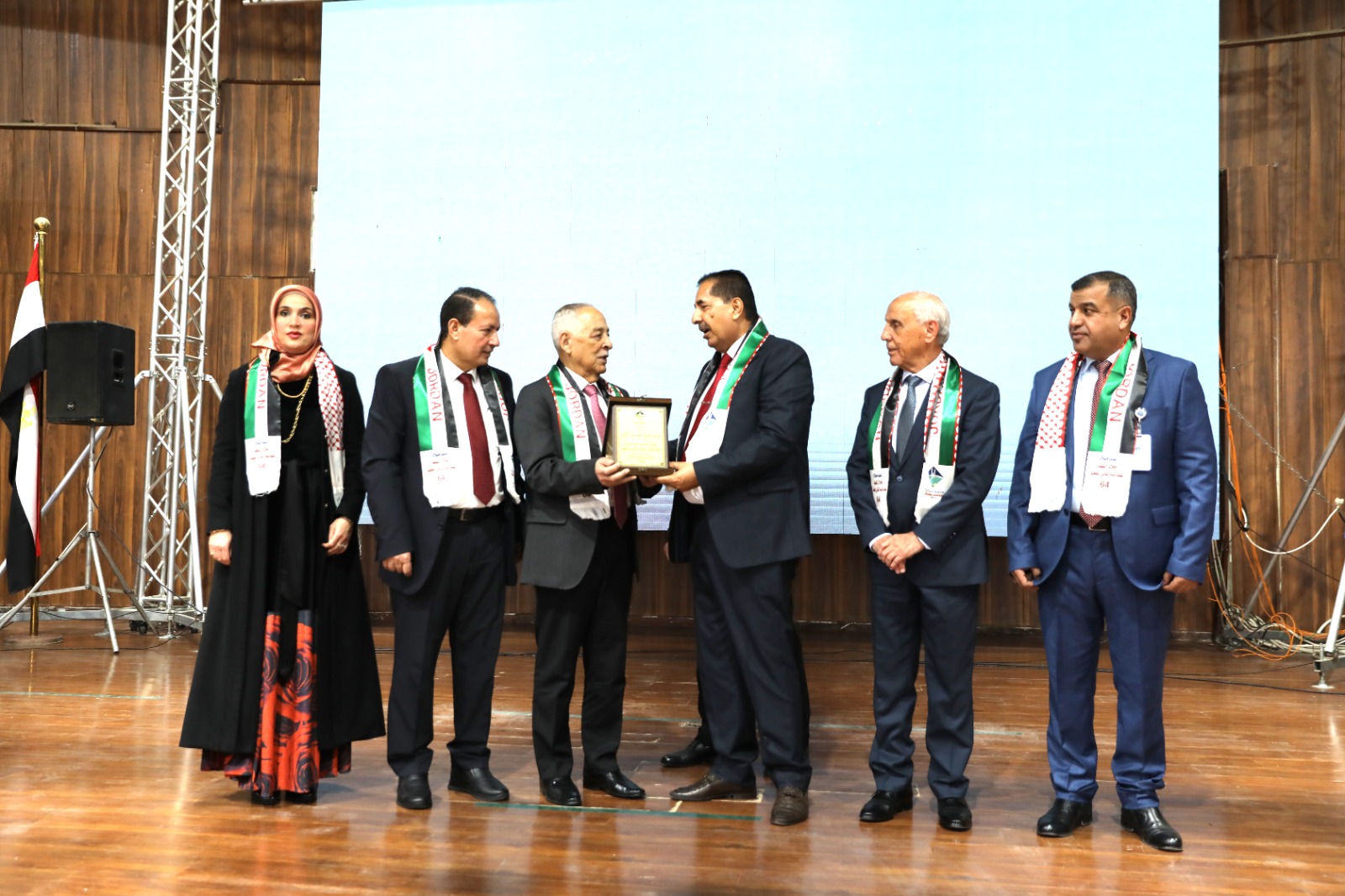 رئيس الديوان الملكي يرعى احتفال جامعة جدارا بعيد ميلاد جلالة الملك