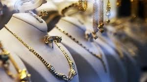 الحلي والمجوهرات: شكاوى متزايدة من بيع ذهب مغشوش عبر منصات إلكترونية وهمية