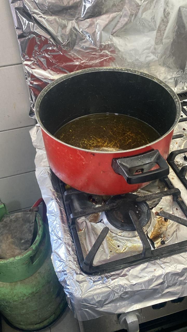 عاجل  الغذاء والدواء تحيل مقصفًا مدرسيًا إلى الجهات القضائية المختصة