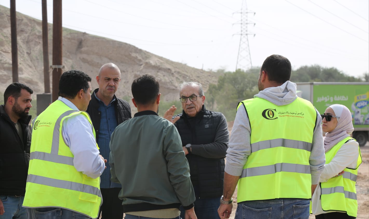 وزير الأشغال يتفقد مشاريع حمايات جسور البحر الميت