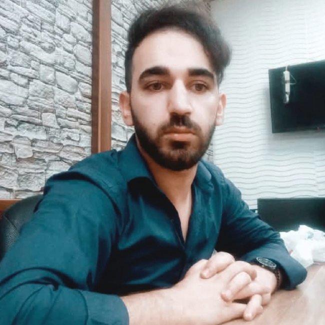 احمد ايهاب سلامة يكتب: إفلاس القامات.. زمن النخب المعلبة