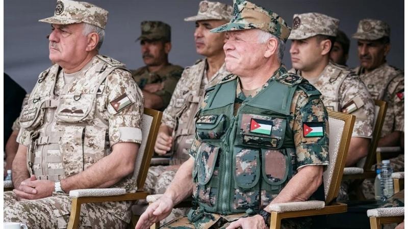 عاجل  الملك لرفاق السلاح: أنتم مصدر فخر للأردنيين جميعاً