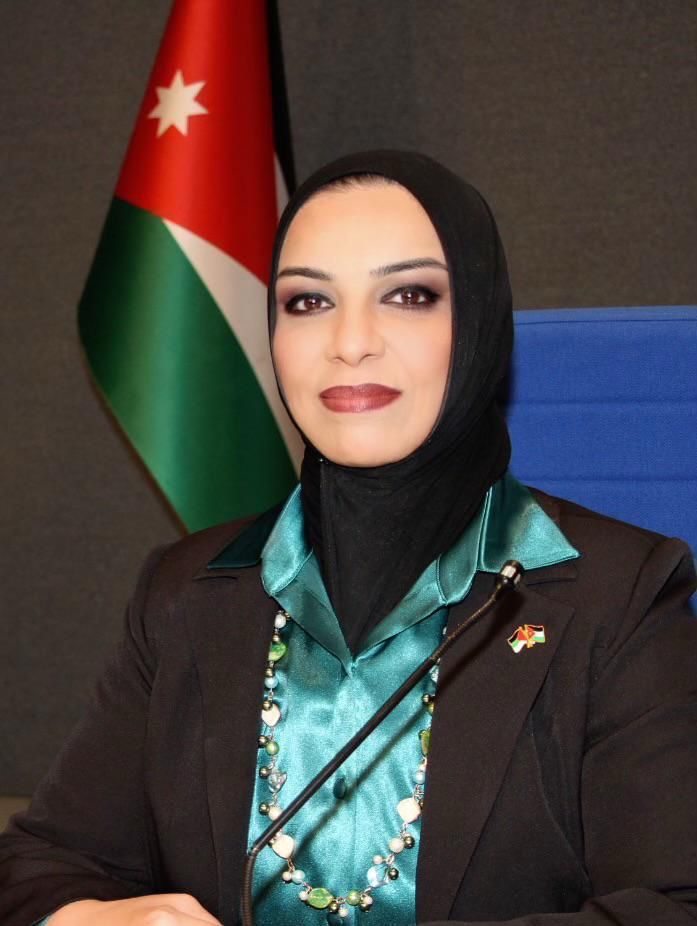 نادية ابراهيم القيسي تكتب:من يكتب ليحيا .. ومن يكتب ليشهد