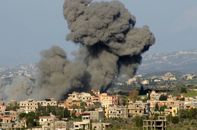 إسرائيل تستهدف 3 مقرات لوحدة الصواريخ بحزب الله.. وعون يدين الهجمات