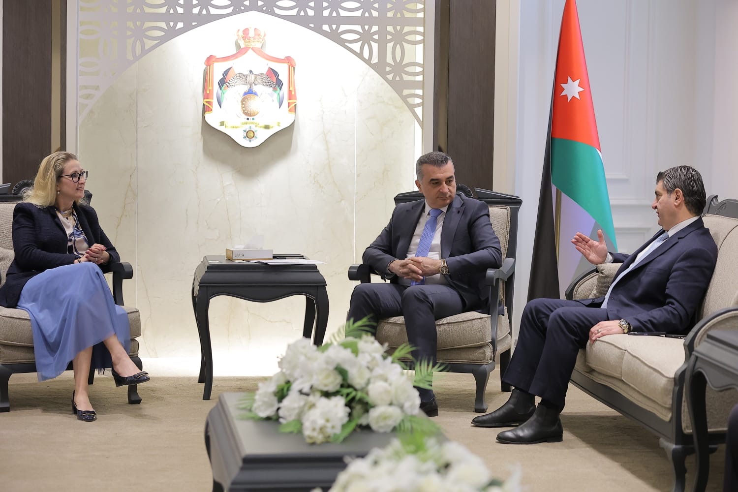 الخارجية النيابية تلتقي سفيرة التشيك