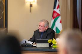 عاجل  الملك يلتقي نقيب وأعضاء مجلس نقابة الصحفيين .. والمومني : تناولنا قضايا المهنة