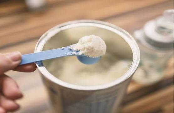 عاجلالغذاء والدواء توضح بشأن السحب الاحترازي  لبعض تشغيلات حليب الأطفال Bebelac 1 (06)و Bebelac AR