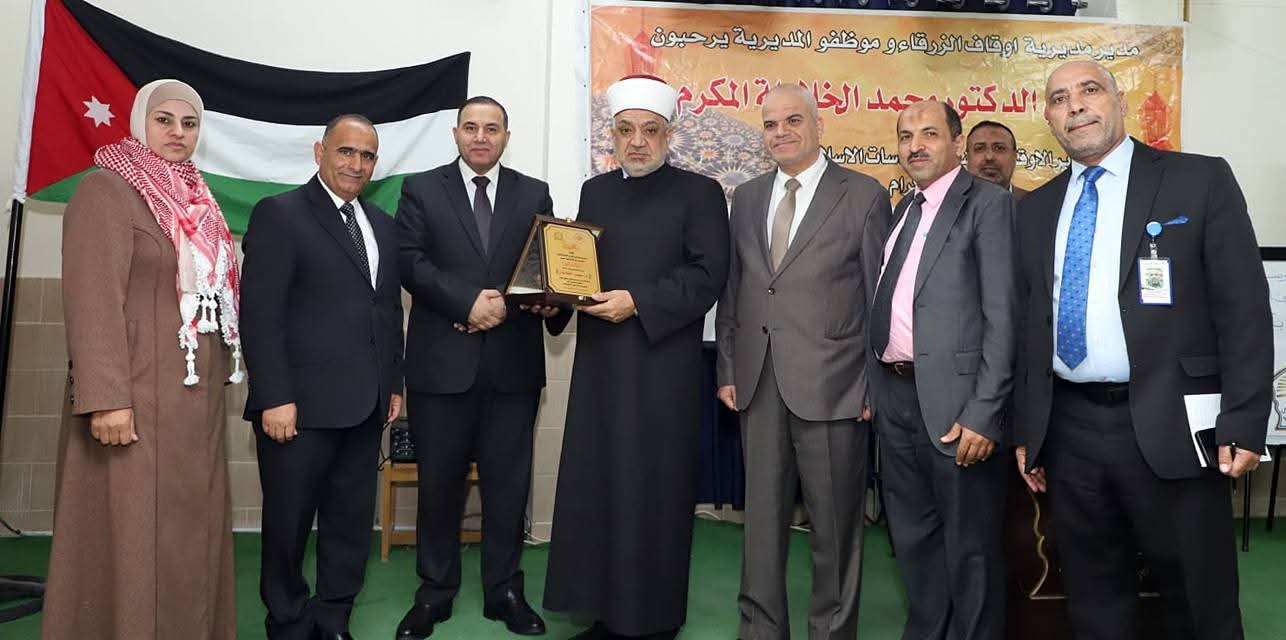 وزير الاوقاف يرعى افتتاح يوما خيريا وطبيا مجانيا في الزرقاء