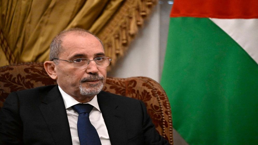 وزير الخارجية يتلقى اتصالا هاتفيا من نظيره الفيتنامي