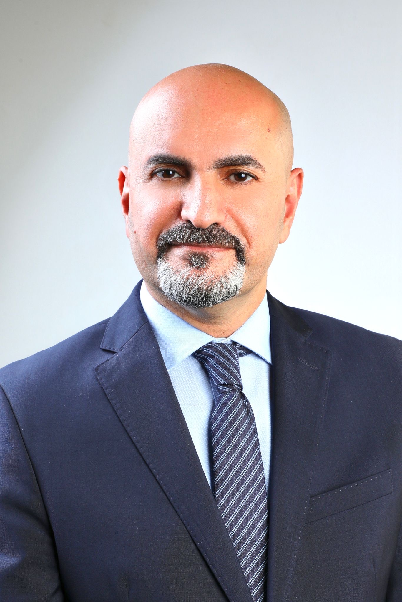 فادي المجالي يكتب:  الأردن دبلوماسية  على خط النار : عندما يحلق الملك في مجالٍ جويٍ ملتهب