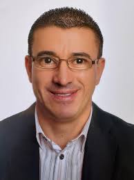 يحيى الحموري يكتب:  العالم يُختطف إلى حافة الانزلاق والمصير المجهول