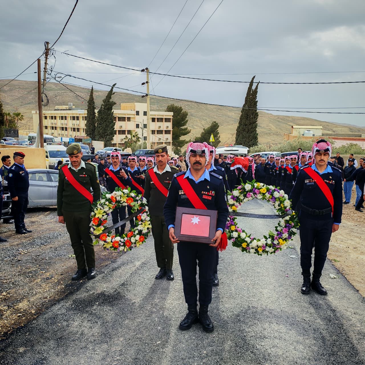 مديرية الأمن العام تُشيع شهدائها المواجدة والرقب والدويكات (صور وفيديو)