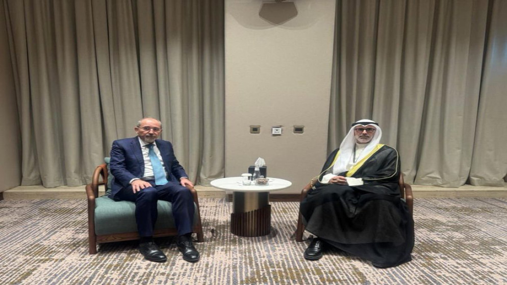الصفدي يلتقي نظيره الكويتي قبيل اجتماع وزاري عربي إسلامي في السعودية