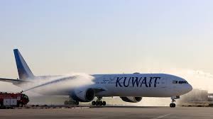 الكويت تعلن تعرض مطارها الدولي لهجمات بمسيرات