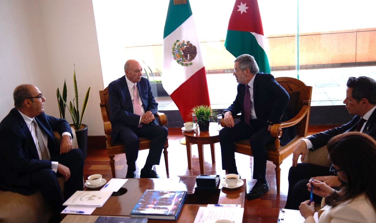 رئيس مجلس الأعيان يلتقي وزير خارجية المكسيك