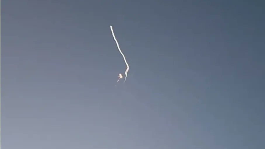 عاجل الجيش العربي: سلاح الجو الملكي يعترض صاروخا إيرانيا ومسيرتين استهدفت الأردن خلال الـ 24 ساعة الماضية