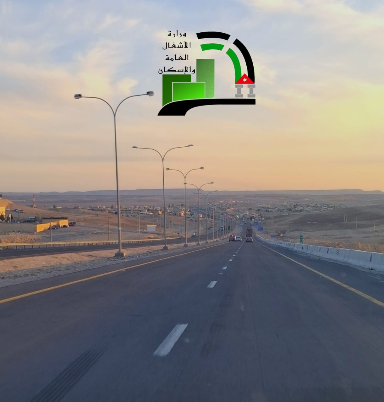 وزارة الأشغال تطلق مشروعاً لصيانة الطريق الصحراوي من القويرة إلى جمرك وادي اليتم بكلفة 3.25 مليون دينار