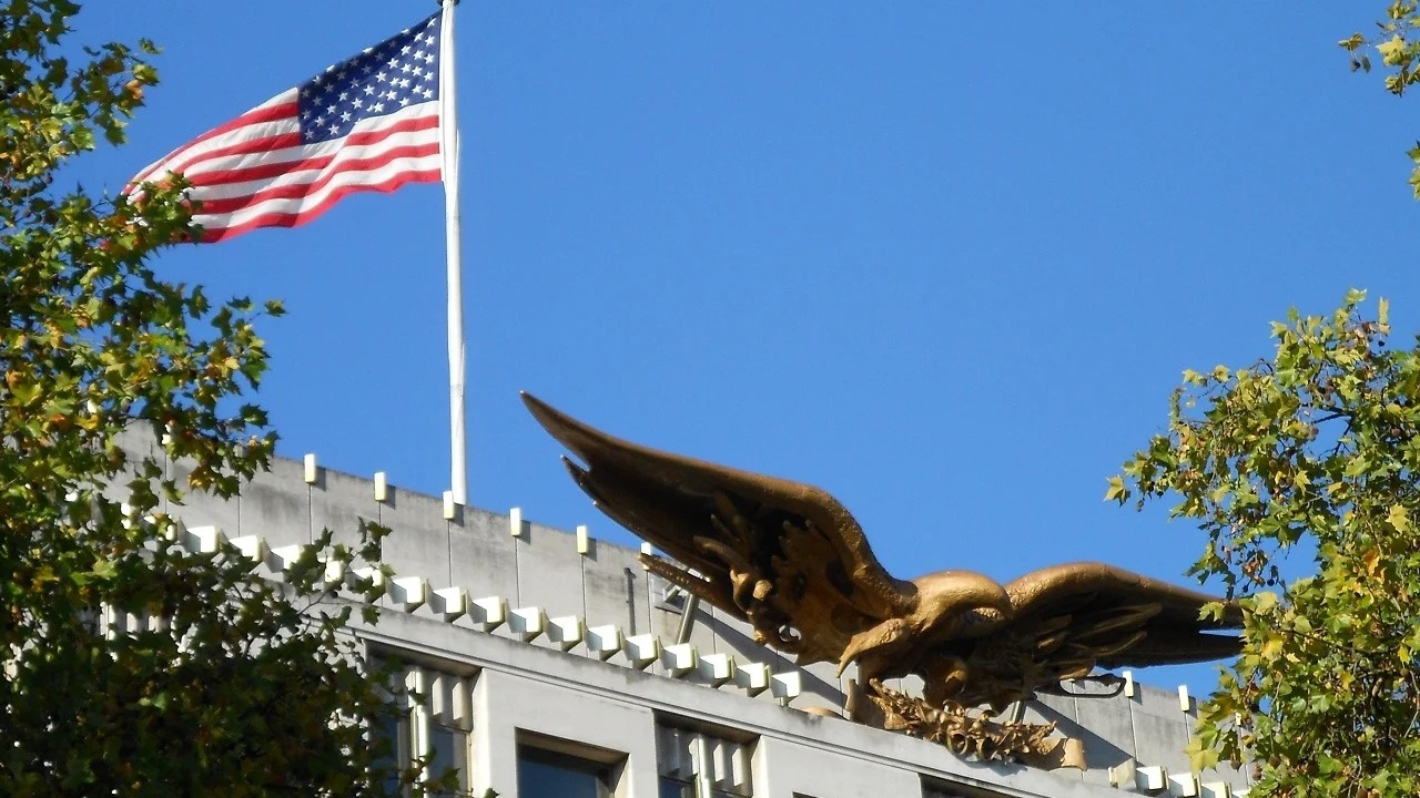 إجلاء جماعي مفاجئ.. واشنطن تسحب 60 ألف مواطن أميركي من مصر بشكل عاجل