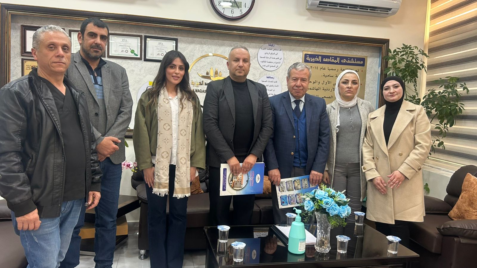 مستشفى المقاصد وبنك الدواء يوقعان اتفاقية لتنفيذ برامج طبية وإنسانية مشتركة