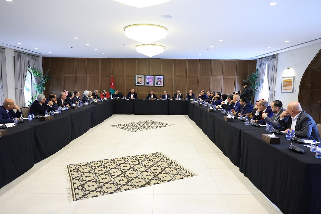 عاجل  بدء سلسلة حوارات حول مشروع قانون الإدارة المحليَّة في رئاسة الوزراء