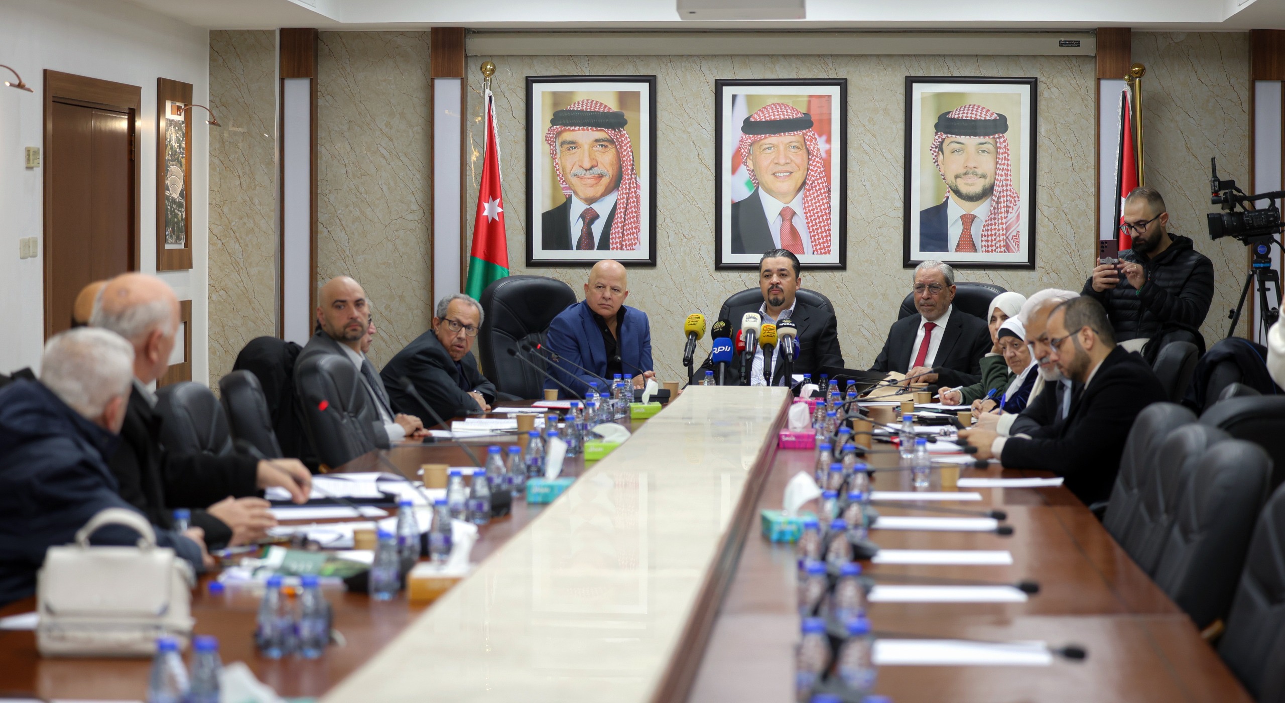 العمل النيابية تبحث تعديلات الضمان مع اتحاد النقابات المستقلة