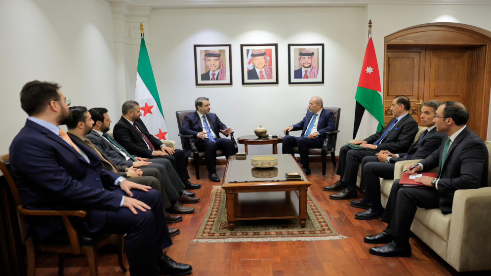 وزير الخارجية يستقبل نظيره السوري ويبحثان سبل تعزيز العلاقات الثنائية ويؤكدان أهمية التطور المستمر الذي تشهده العلاقات الأخوية