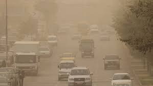 أجواء مغبرة وباردة نسبيًا وتحذيرات من تدني الرؤية الأفقية