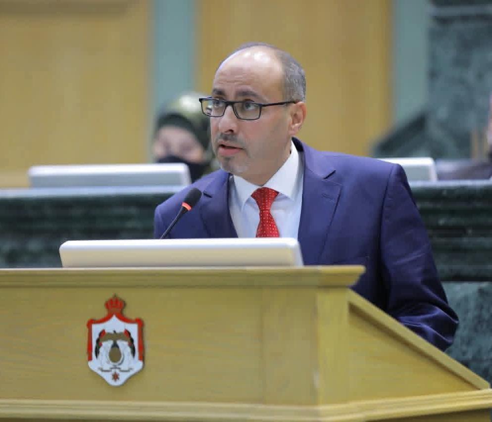 فطنة سليحات تُصحّح المسار تحت القبة وتُنقذ حقوق المعلمين بعد تصويت خاطئ