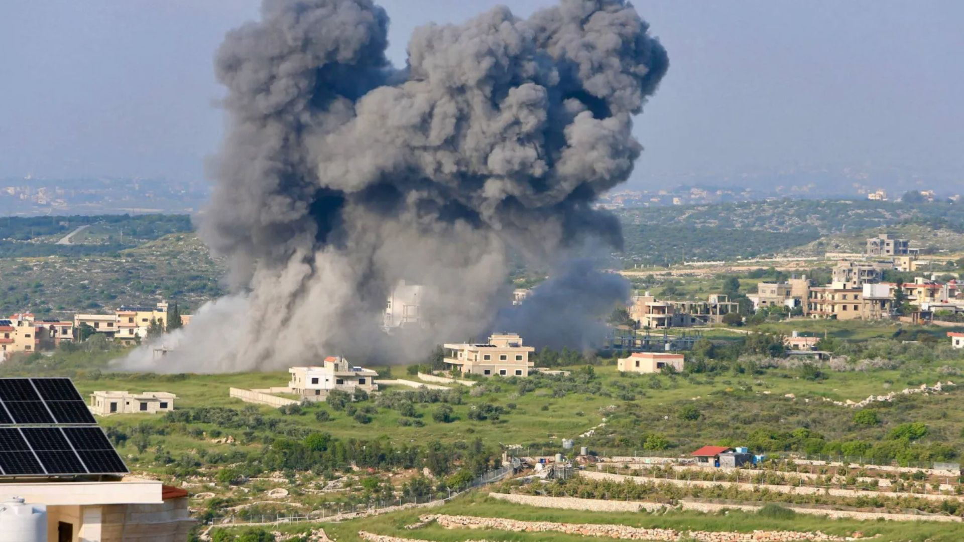 4 شهداء وجريح في غارات إسرائيلية على جنوب لبنان