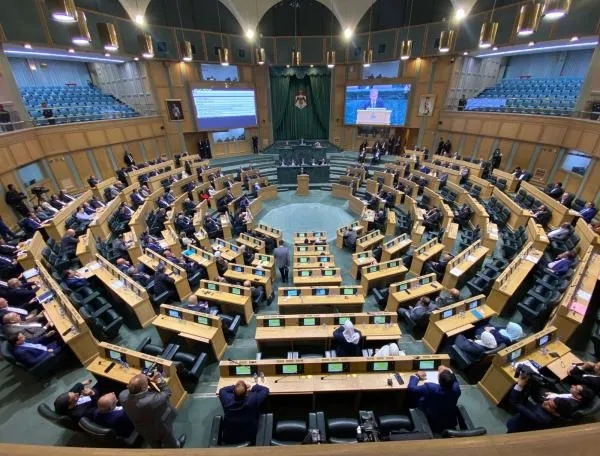 مجلس النواب يُقر مُعدل قانون السير