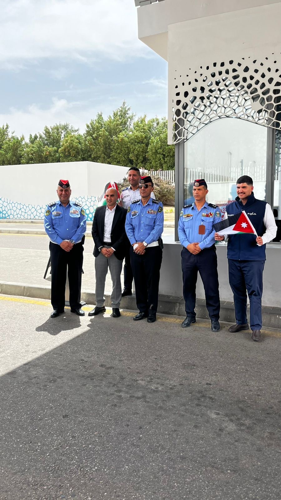 أيلة تشارك أبناء الوطن الاحتفال بيوم العلم الأردني