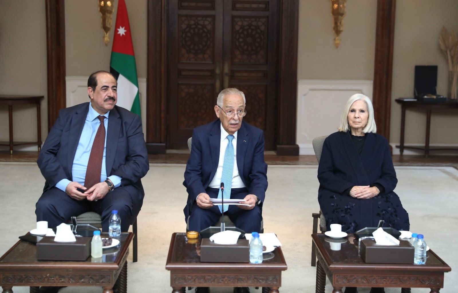 العيسوي: علمُ الأردن يجسد مسيرة وطنٍ ثابتة ومواقفَ لا تتبدل وارتباطاً راسخاً بقضايا الأمة