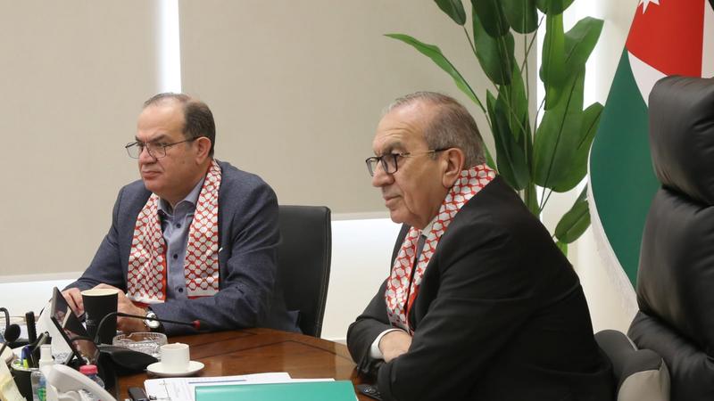 تسريع التحول الرقمي وتحديث الدفع الإلكتروني في الأشغال