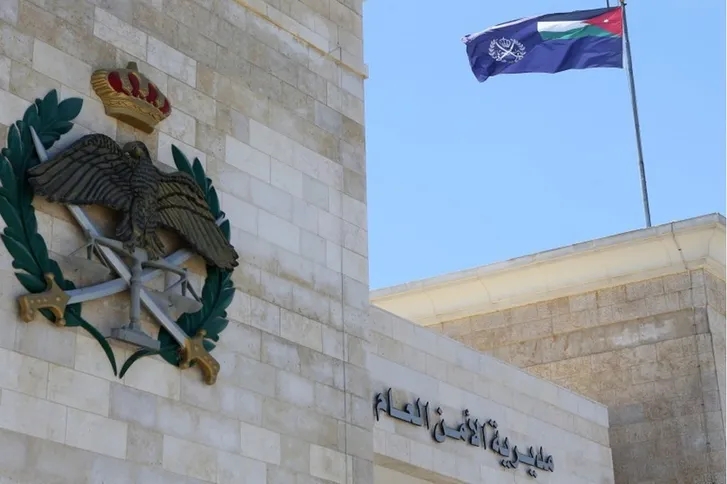 عاجل وفاة فتاة إثر سقوطها من الطابق الرابع في منطقة حطين جنوب عمّان