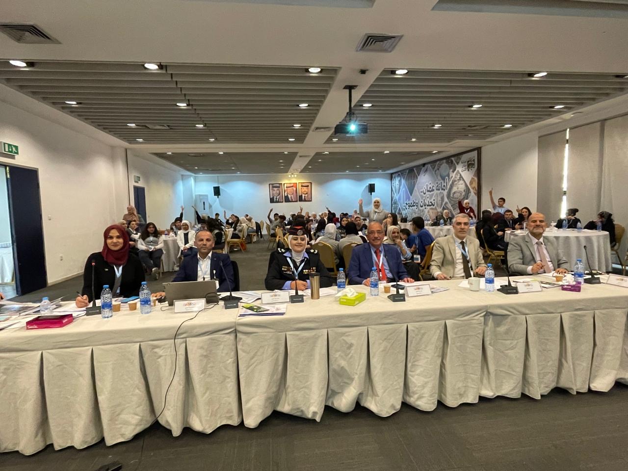 الامانة و المدارس الرقمية الأمريكية تطلقان المؤتمر البيئي الطلابي العاشر