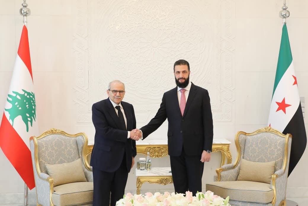 رئيس وزراء لبنان عن لقائه بالشرع : بحثنا القضايا المشتركة من دولة إلى دولة