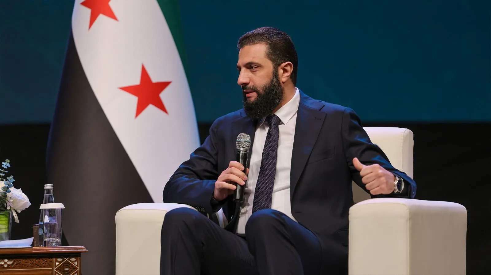 الشرع يجري تعديلا وزاريا يشمل وزارات الإعلام والزراعة