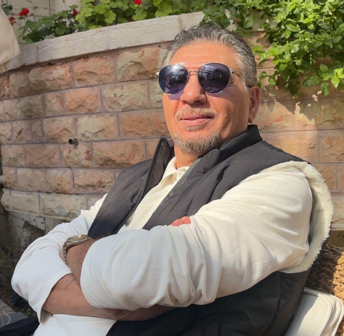 أمجد العواملة يكتب: رجل بألف رجل… حين تتجسد الأخلاق في القيادة