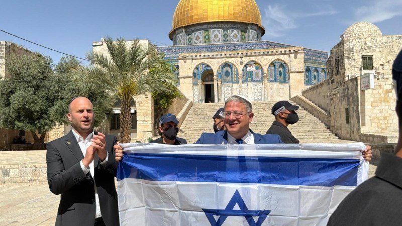 محمد ابو اعمر يكتب: القدس في يوم الأعلام: سيادة الحديد والدم.. وتيه الغرف المغلقة
