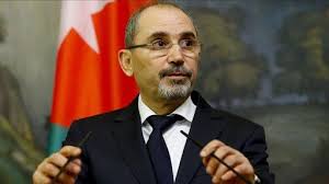 وزير الخارجية يجري اتصالا هاتفيا مع نظيرته البلغارية