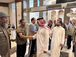 وزير الأوقاف يتفقّد بعثات الحج الأردنية بعد اكتمال وصولها إلى المدينة المنورة